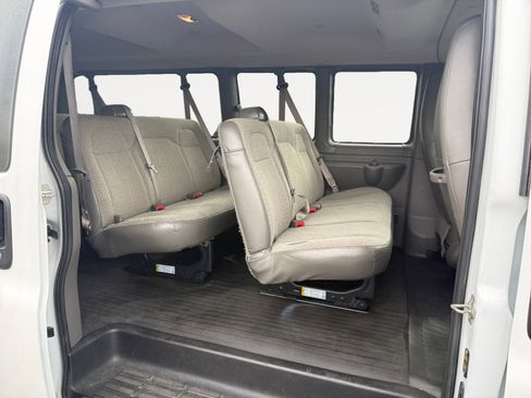Used 2023 Chevrolet Express 3500 LS image 19
