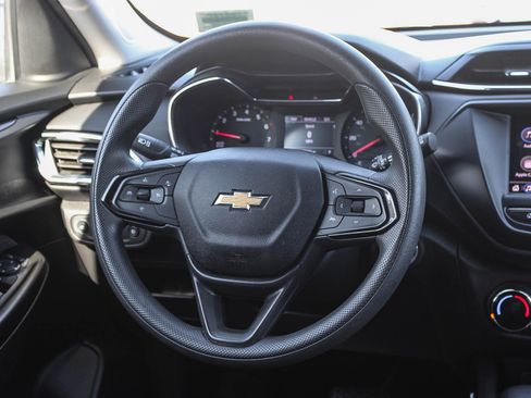Used 2023 Chevrolet TrailBlazer LT image 17