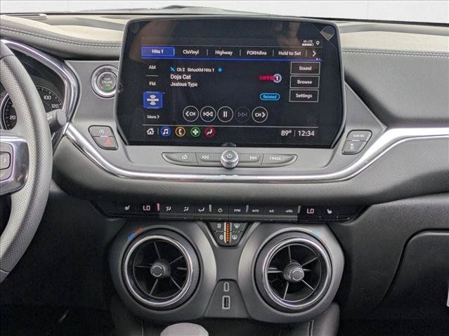 New 2025 Chevrolet Blazer LT w/ Driver Confidence Package FWD image 12