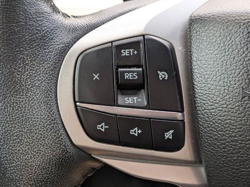 Certified 2023 Ford Explorer XLT RWD image 26