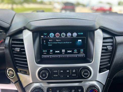 Used 2019 GMC Yukon XL SLT w/ Open Road Package AWD/4WD image 12
