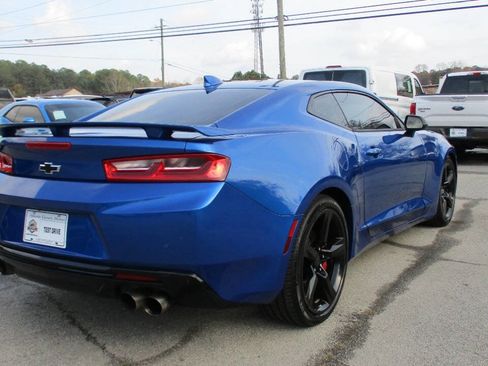 Used 2016 Chevrolet Camaro SS image 5