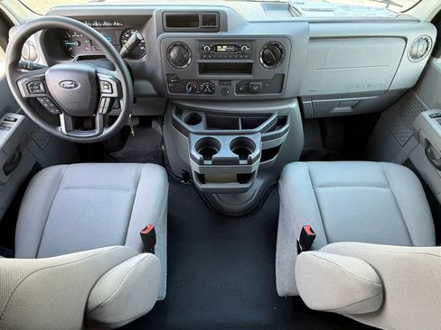 New 2024 Ford E-450 and Econoline 450 Super Duty w/ Power Windows & Locks Group image 18