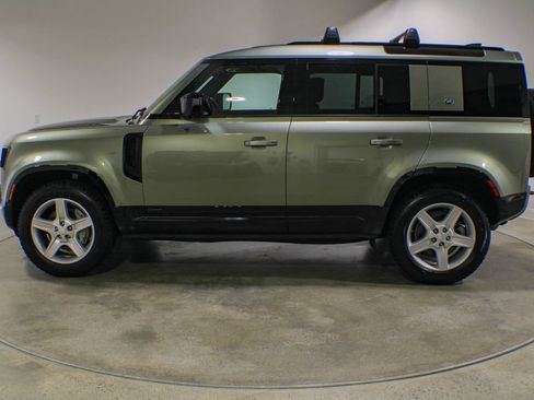 Used 2021 Land Rover Defender 110 X-Dynamic HSE AWD/4WD image 2