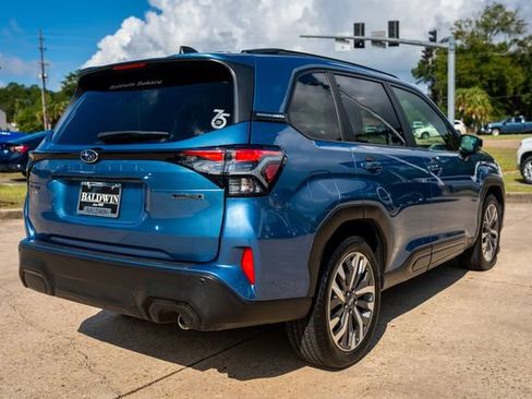 Certified 2025 Subaru Forester Touring AWD/4WD image 18