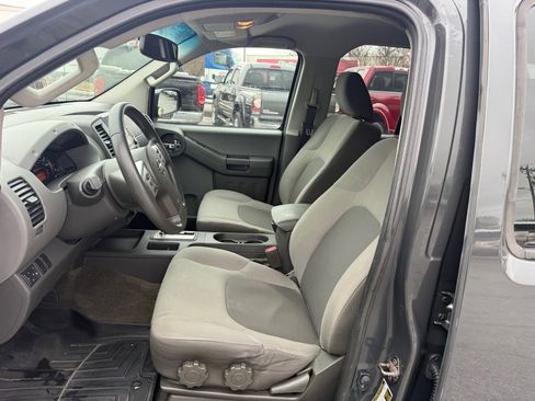 Used 2015 Nissan Xterra S w/ Value Package image 9