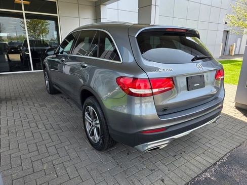 Used 2017 Mercedes-Benz GLC 300 4MATIC image 2
