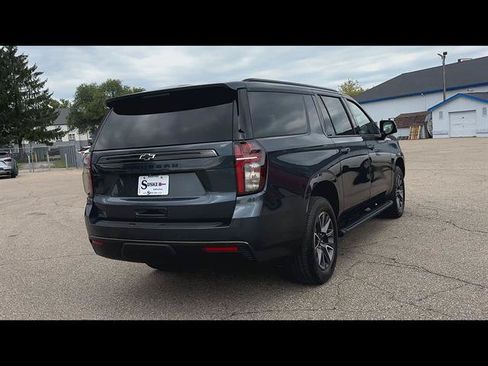 Used 2021 Chevrolet Suburban Z71 w/ Z71 Signature Package AWD/4WD image 33