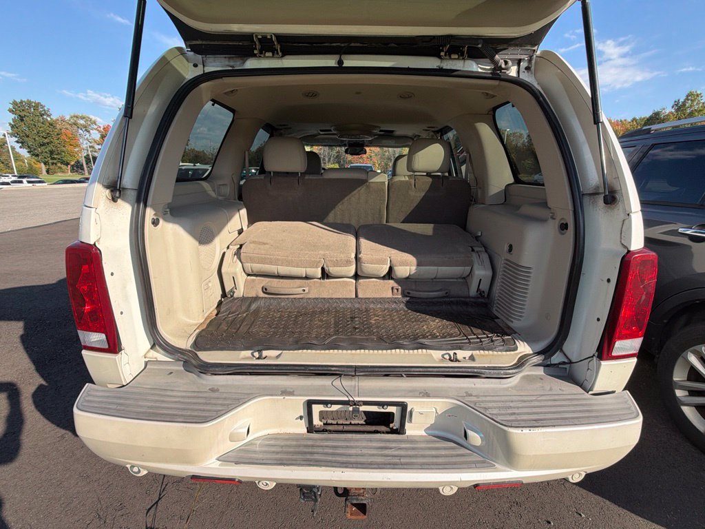 Used 2005 Cadillac Escalade AWD image 26