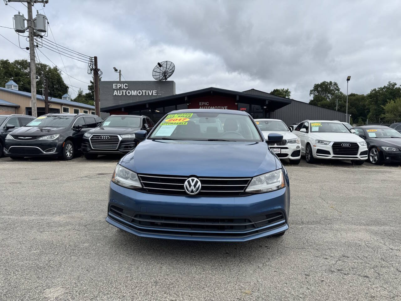 Used 2017 Volkswagen Jetta S FWD image 2