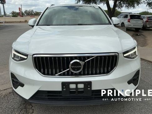 Certified 2023 Volvo XC40 B5 Plus w/ Protection Package Premier AWD/4WD image 3