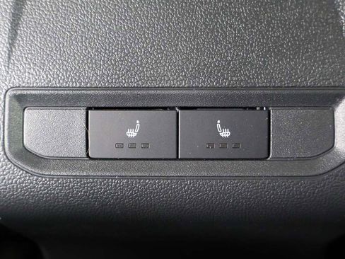 Used 2019 Volkswagen Jetta SE w/ Cold Weather Package image 50