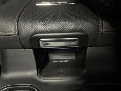 Used 2024 GMC Sierra 3500 AT4 w/ AT4 Premium Plus Package image 27