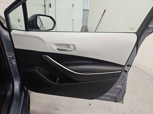 Certified 2024 Toyota Corolla SE w/ SE Premium Package image 37