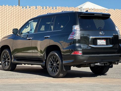 Certified 2023 Lexus GX 460 Premium w/ Premium Package AWD/4WD image 6