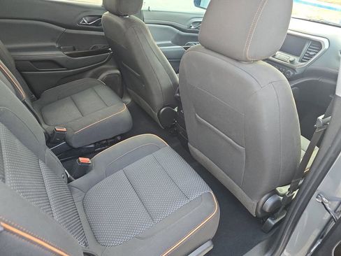 Used 2023 GMC Acadia AT4 AWD/4WD image 11