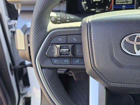Certified 2025 Toyota Tacoma TRD Sport AWD/4WD image 23