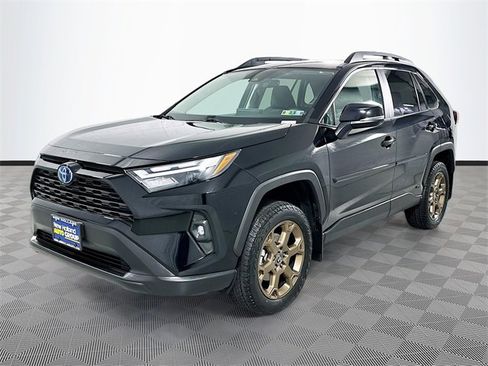 Used 2023 Toyota RAV4 AWD Hybrid image 3