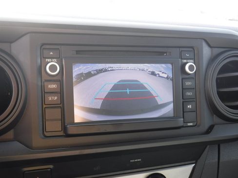 Used 2019 Toyota Tacoma 2WD Access Cab image 16