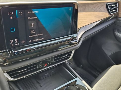 Certified 2026 Volkswagen Atlas SE w/ Panoramic Sunroof Package FWD image 24