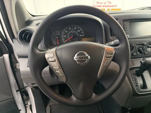 Used 2021 Nissan NV200 S w/ Back Door Glass Package image 15