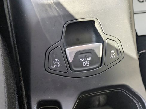 Used 2020 Jeep Renegade Altitude image 24