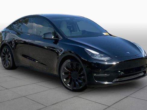 Used 2021 Tesla Model Y Performance AWD/4WD image 2
