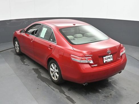 Used 2010 Toyota Camry FWD image 34