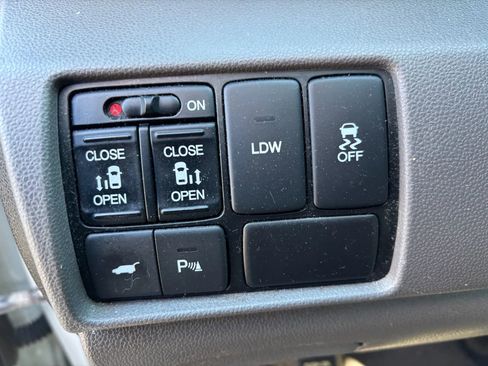 Used 2016 Honda Odyssey Touring image 15