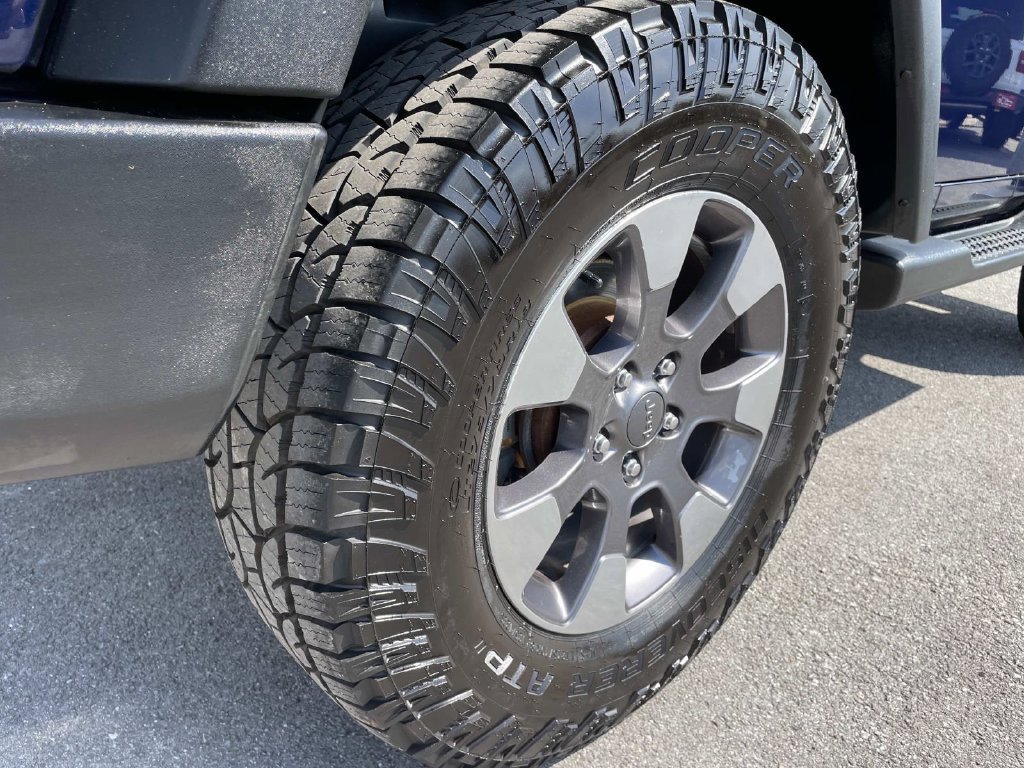 Used 2013 Jeep Wrangler Sport AWD/4WD image 21
