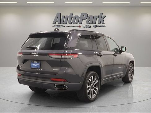 Certified 2023 Jeep Grand Cherokee Overland AWD/4WD image 11