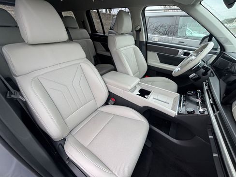 Used 2025 Hyundai Santa Fe SEL image 39