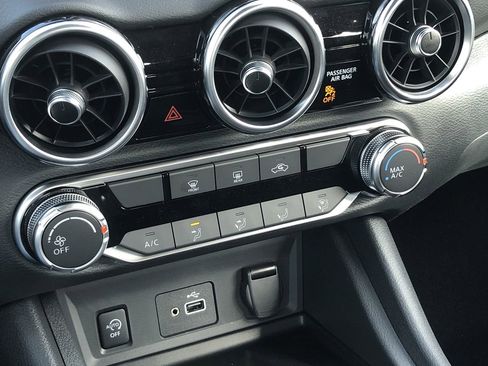 New 2025 Nissan Sentra S image 29