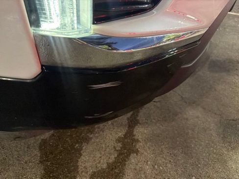 Used 2023 Chevrolet Traverse Premier w/ Redline Edition FWD image 14