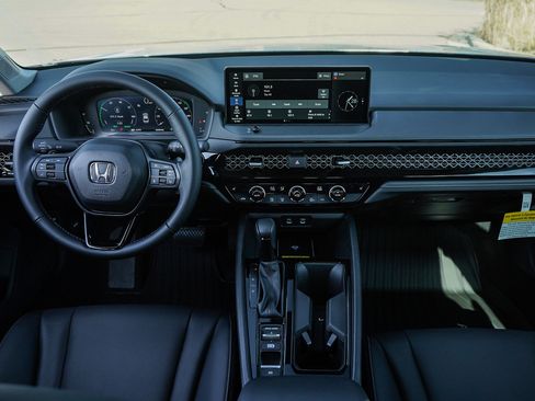 New 2025 Honda Accord EX-L image 10