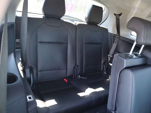 Used 2017 Acura MDX FWD image 5