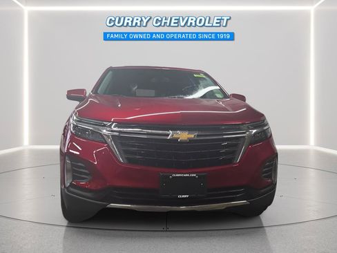 Used 2023 Chevrolet Equinox LT image 3