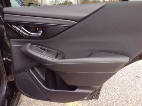 Used 2024 Subaru Outback Premium image 19