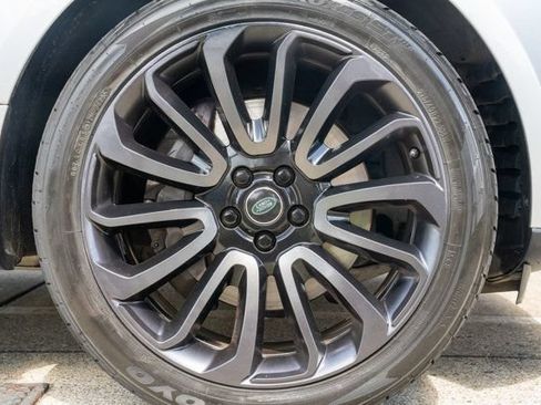 Used 2017 Land Rover Range Rover Supercharged AWD/4WD image 58