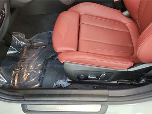 Used 2025 BMW 330i xDrive Sedan image 34