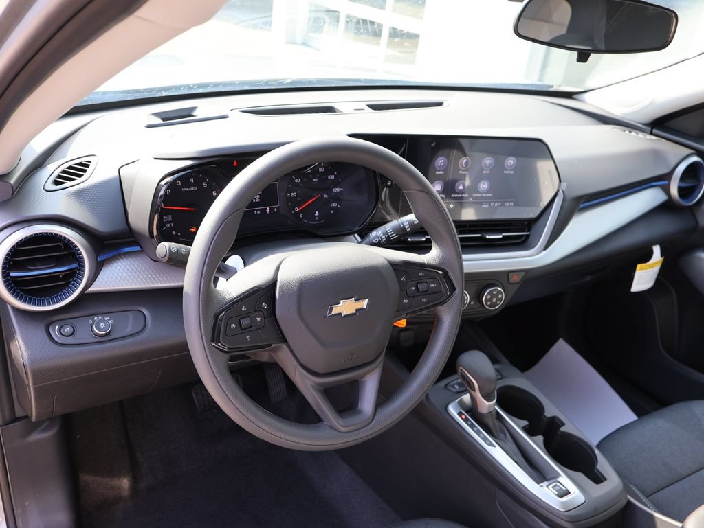 New 2026 Chevrolet Trax LS w/ LS Convenience Package FWD image 21