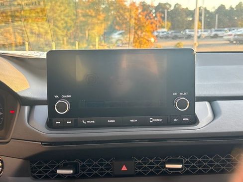 New 2025 Honda Accord SE image 18