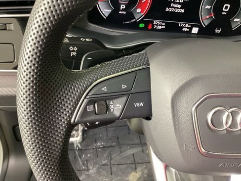 Used 2025 Audi SQ8 Prestige w/ Prestige Package image 30