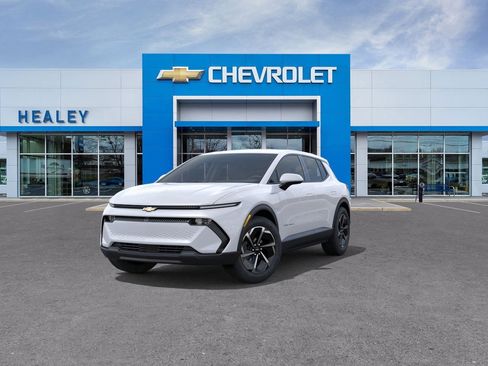 New 2026 Chevrolet Equinox EV LT image 8