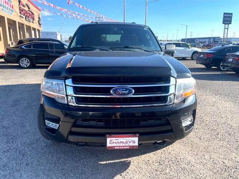 Used 2017 Ford Expedition EL XLT image 3
