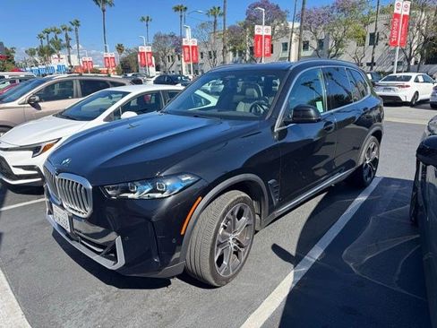 Used 2024 BMW X5 sDrive40i w/ Premium Package image 1