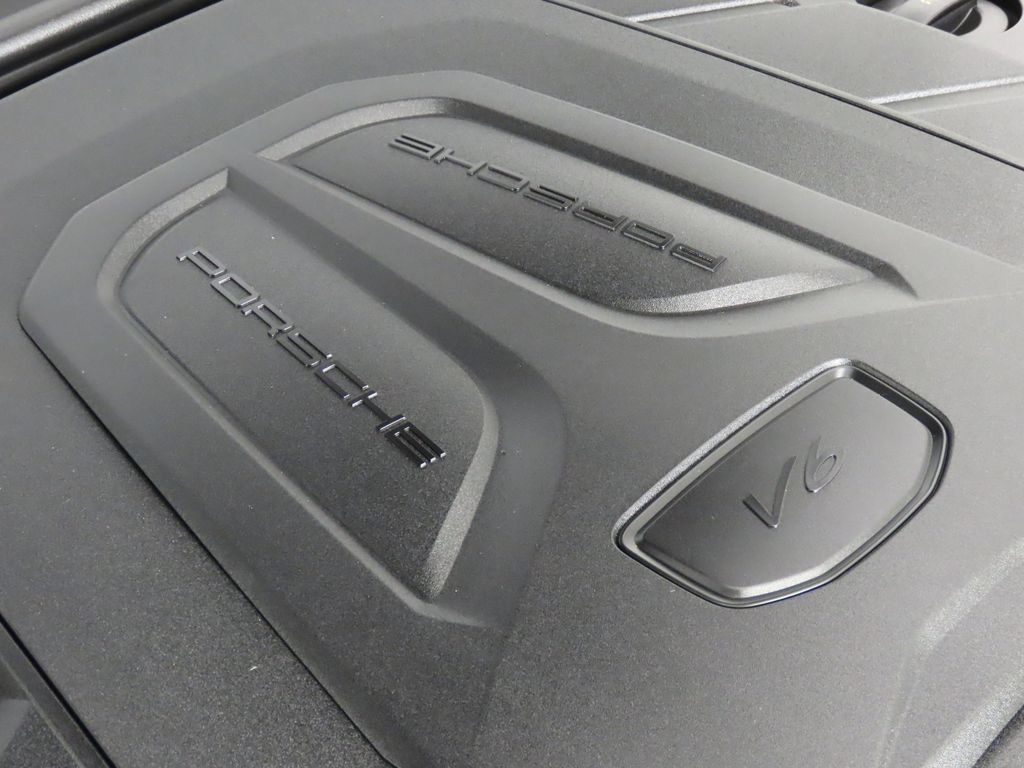 Certified 2025 Porsche Cayenne Coupe AWD/4WD image 52
