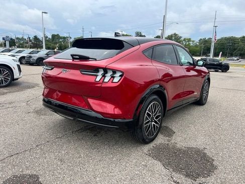Certified 2024 Ford Mustang Mach-E Premium AWD/4WD image 4