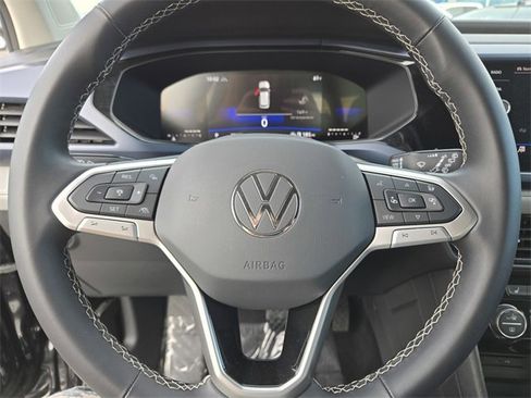 Used 2024 Volkswagen Taos SE image 24