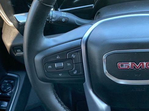 Used 2025 GMC Sierra 1500 SLT image 14